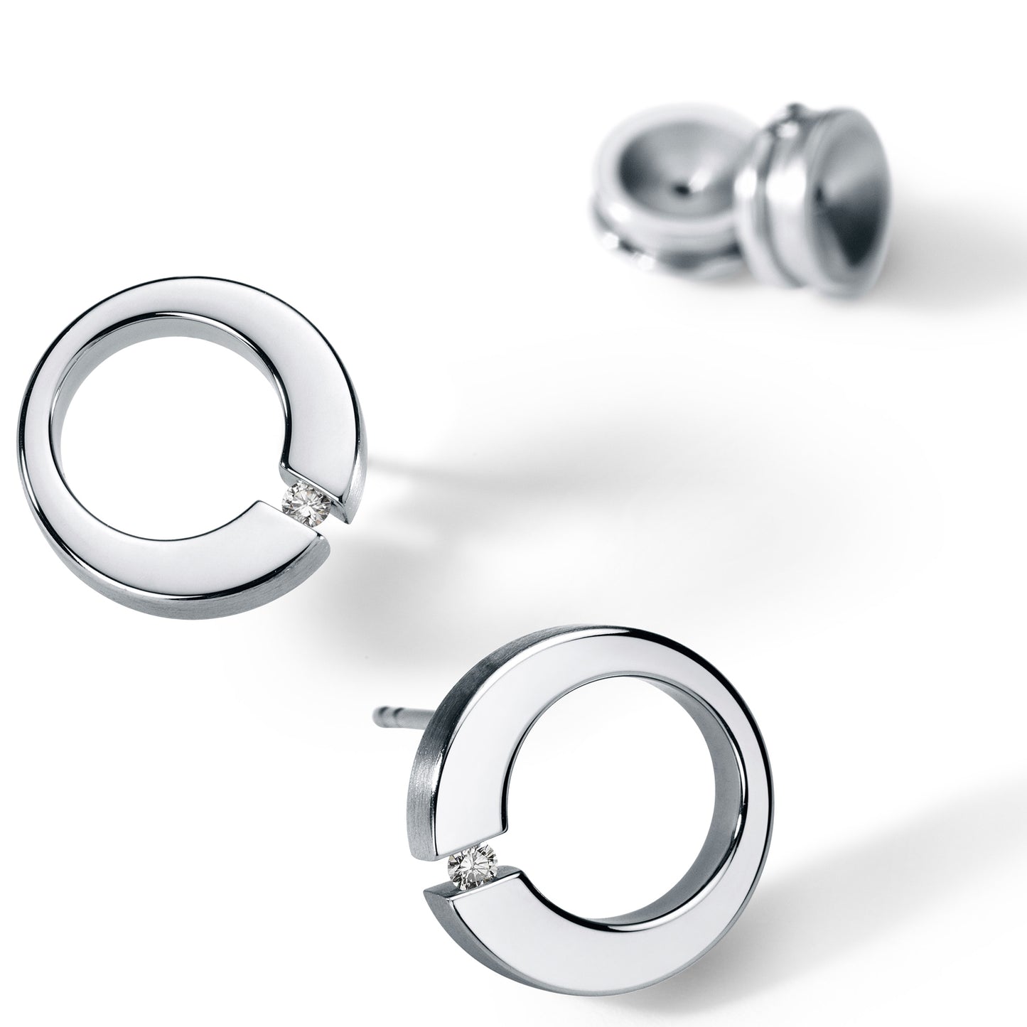 Diamantohrstecker mit Brillanten á 0,03 ct. TW VS, Serie LUNA Edelstahl