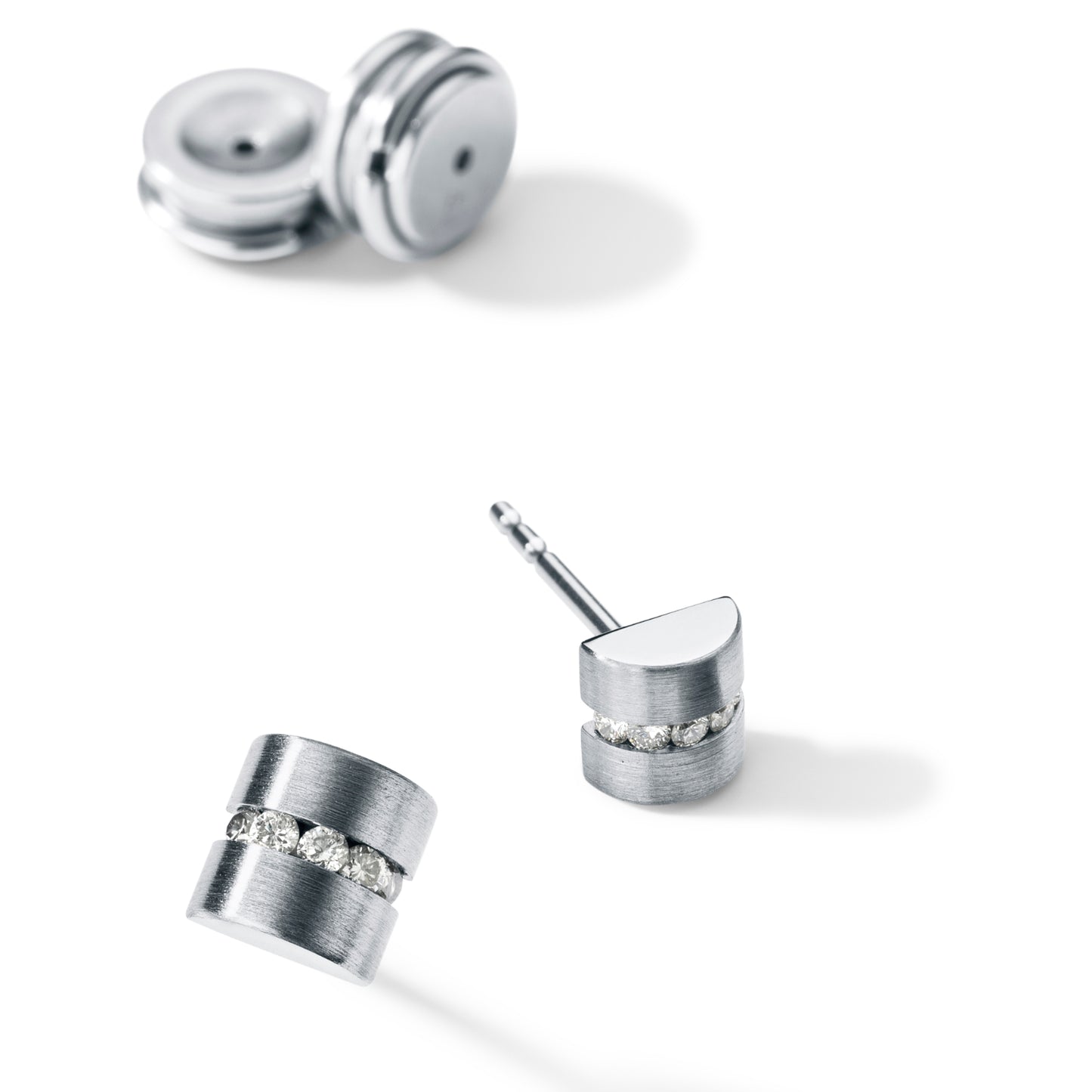 Diamantohrstecker mit 10 Brillanten TW VS (total 0,08 ct), ZYLINDER 5x5 mm Edelstahl