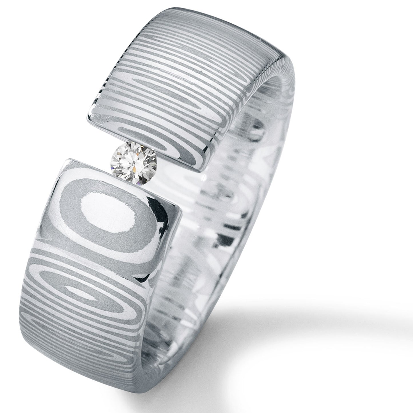 DIAMANTRING mit BRILLANT 0,06 CT. TW VS, Ringbreite 7 MM, GERADE GEFASST, DAMASTSTAHL