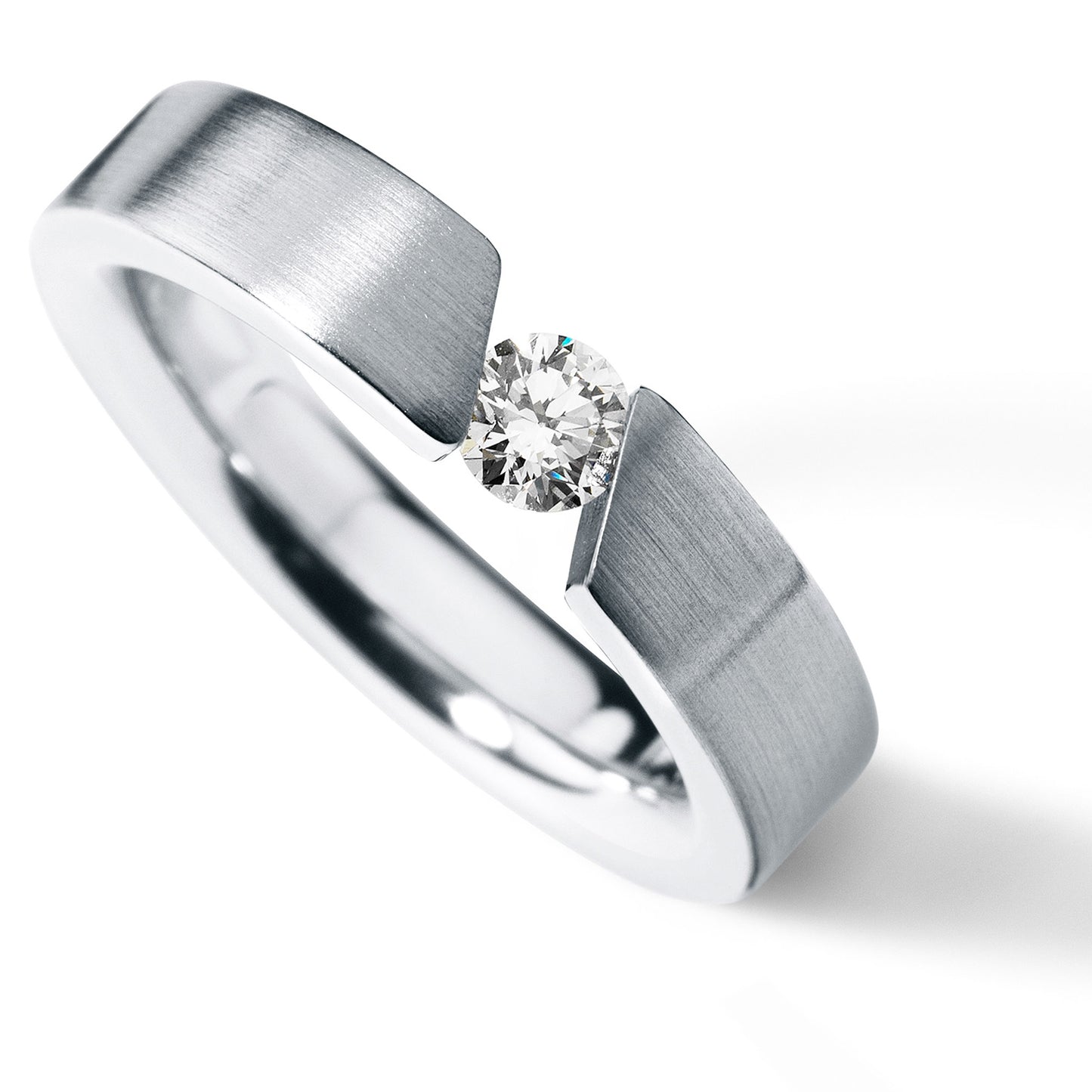 DIAMANTRING mit BRILLANTEN VON 0,03 CT. BIS 0,25 CT. EINGESPANNT, TW VS, CLASSIC SCHRÄG GEFASST, Ringbreite 4,5 MM, EDELSTAHL