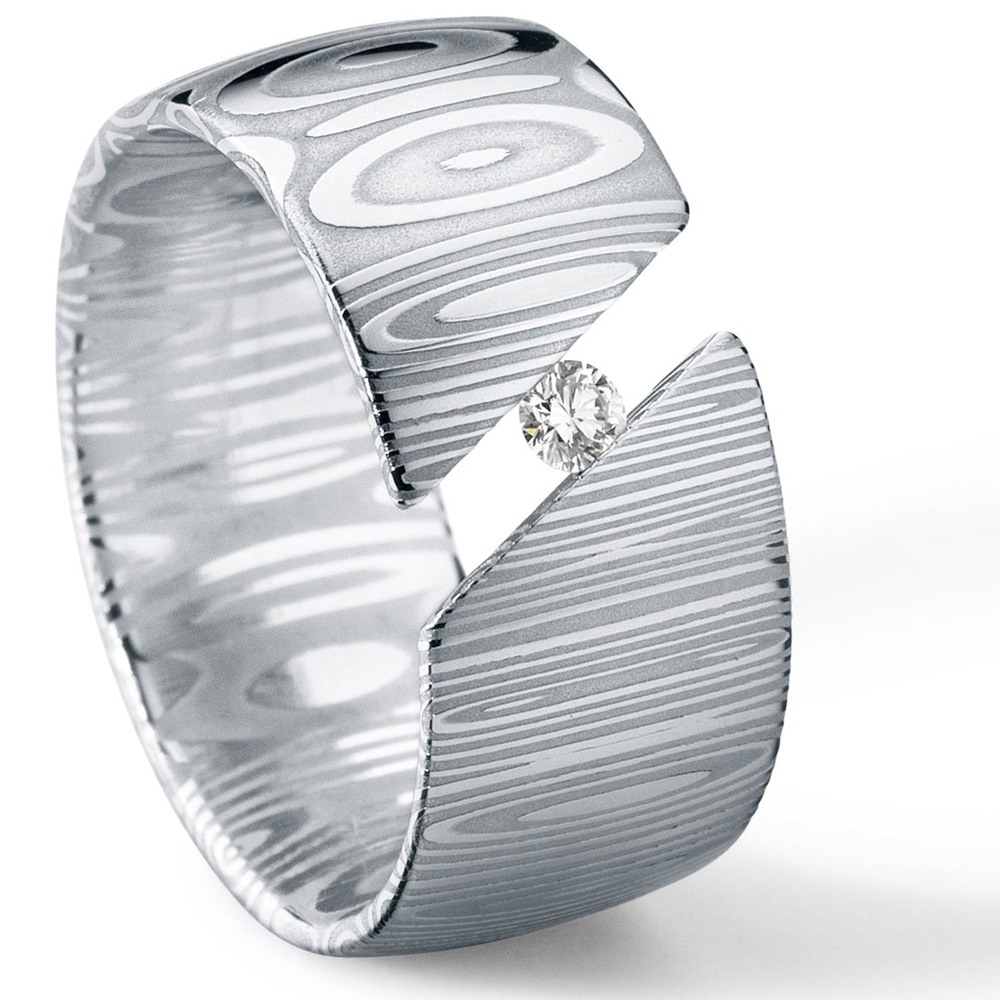 DIAMANTRING mit BRILLANT 0,06 CT. TW VS, Ringbreite 9 MM, SCHRÄG GEFASST, DAMASTSTAHL