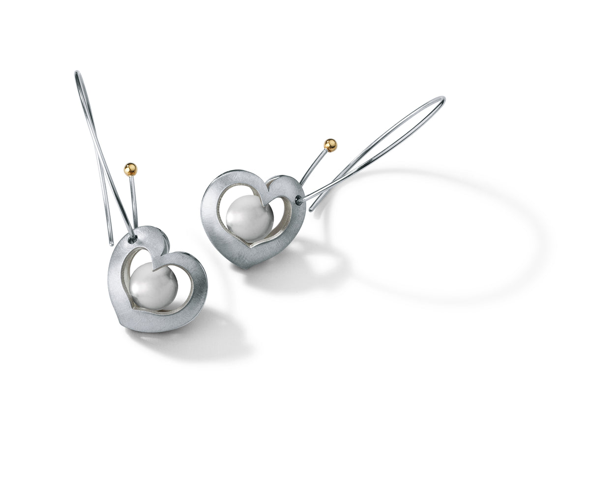 Herzohrschmuck mit loser Kugel, 19 x 17 mm, ALPENHERZ, Edelstahl auf Bügel