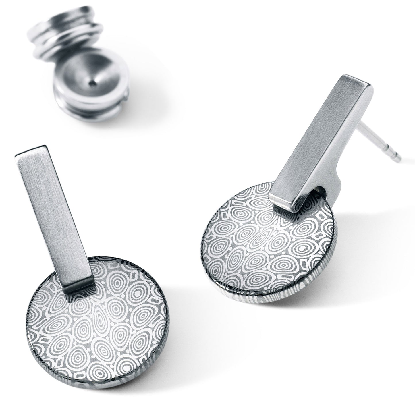 Damaszenerstahl Ohrschmuck mit 2 beweglichen kleinen Talern und Humphrey Steckpatent