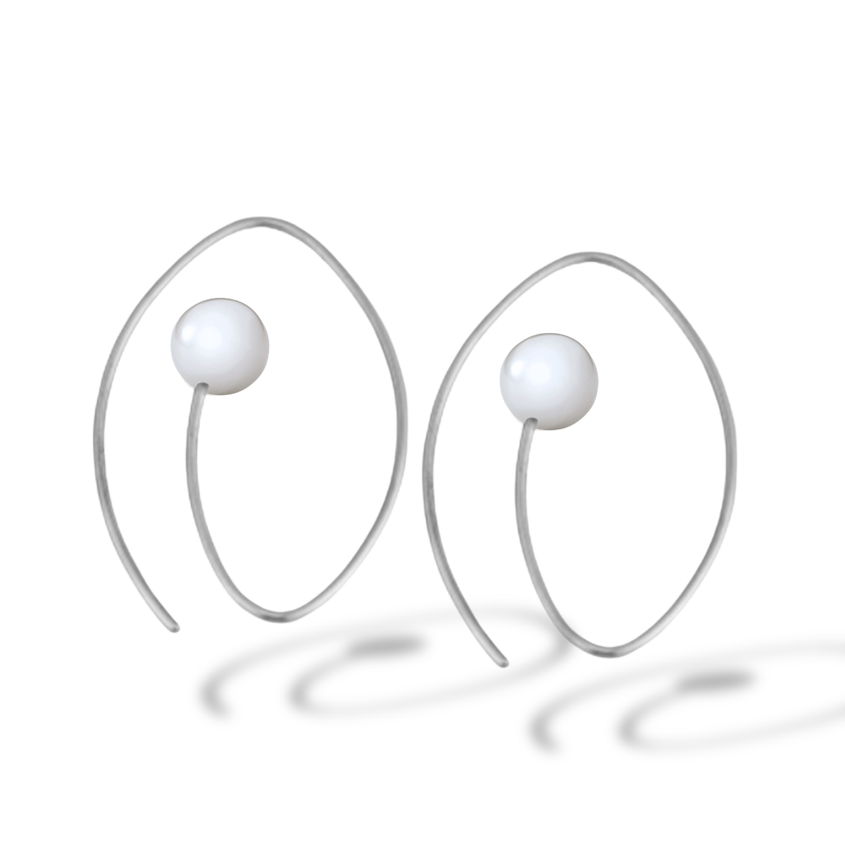 Perlohrschmuck "Chamäleon" mit 4 oder 7 mm Akoyaperlen