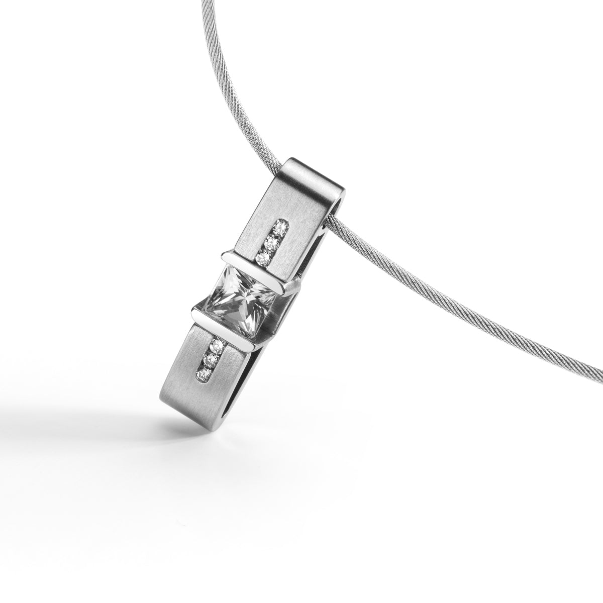 Farbedelsteinanhänger CUBE+ mit 6 Brillanten á 0,008 ct. TW VS, Edelstahl ohne Collier