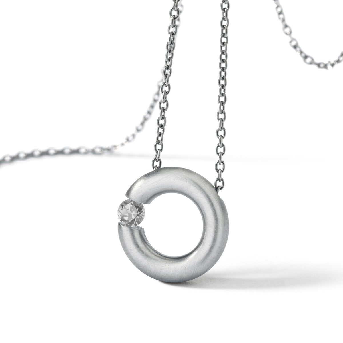 Farbedelsteincollier RING 10 mm, matt, Edelstahl auf Ankerkette 0,9 mm