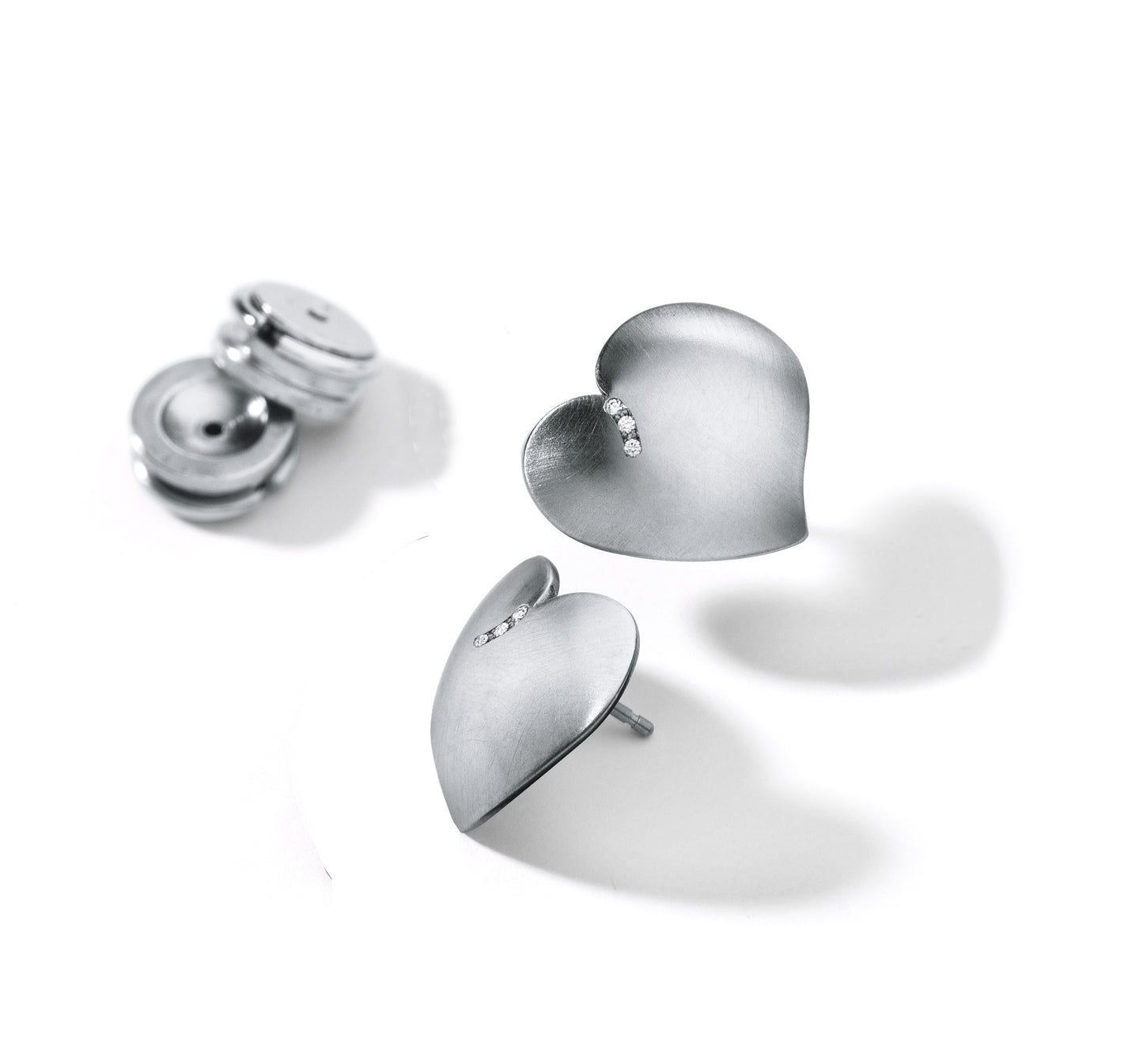 Diamantohrstecker Brillanten TW VS, ALPENHERZ Edelstahl mit oder ohne Brillant