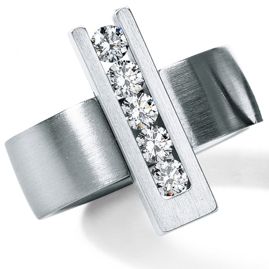 Diamantring mit 5 Brillanten à 0,10 ct. (total 0,50 ct.) TW VS, New York, Ringschiene 7 mm breit, Edelstahl