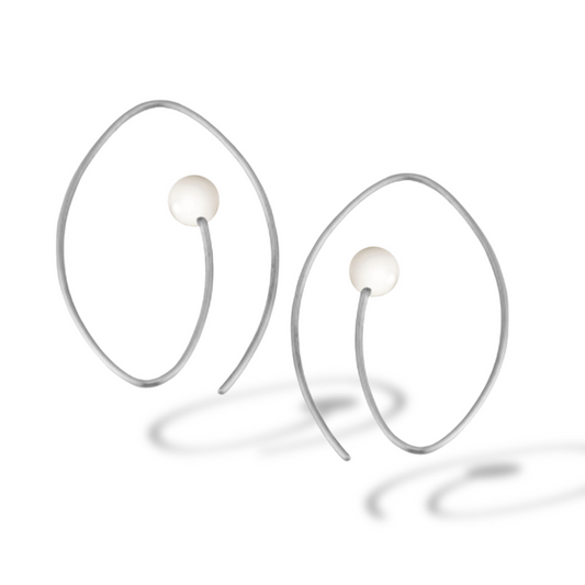Perlohrschmuck "Chamäleon" mit 4 oder 7 mm Akoyaperlen